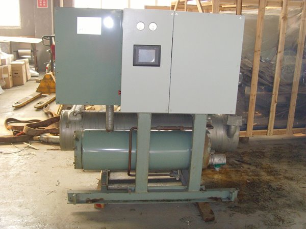 小榄镇酒店中央空调不停机清洗方法介绍